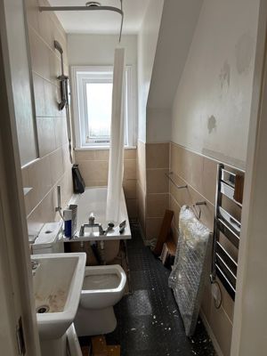 Photo 6- click for photo gallery